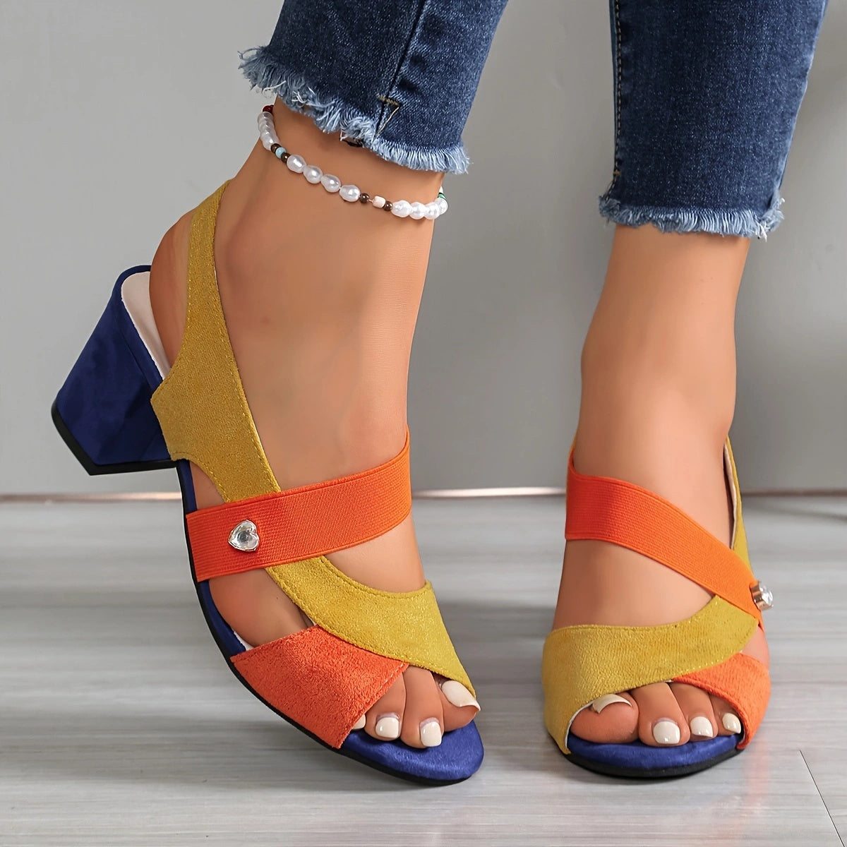 Orange / 11 US | 42 EU