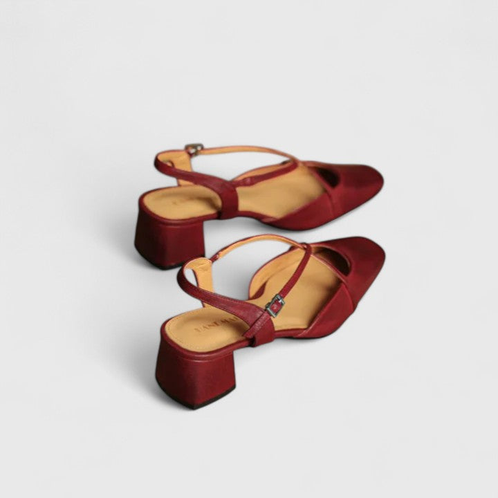 Red / 9 US | 40 EU