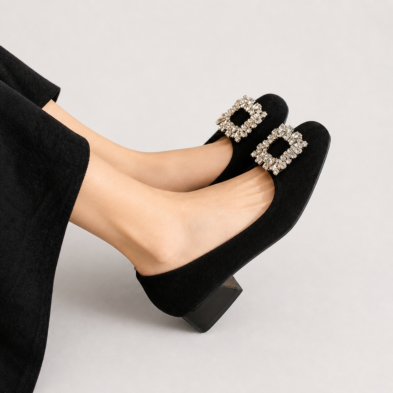Black / 42