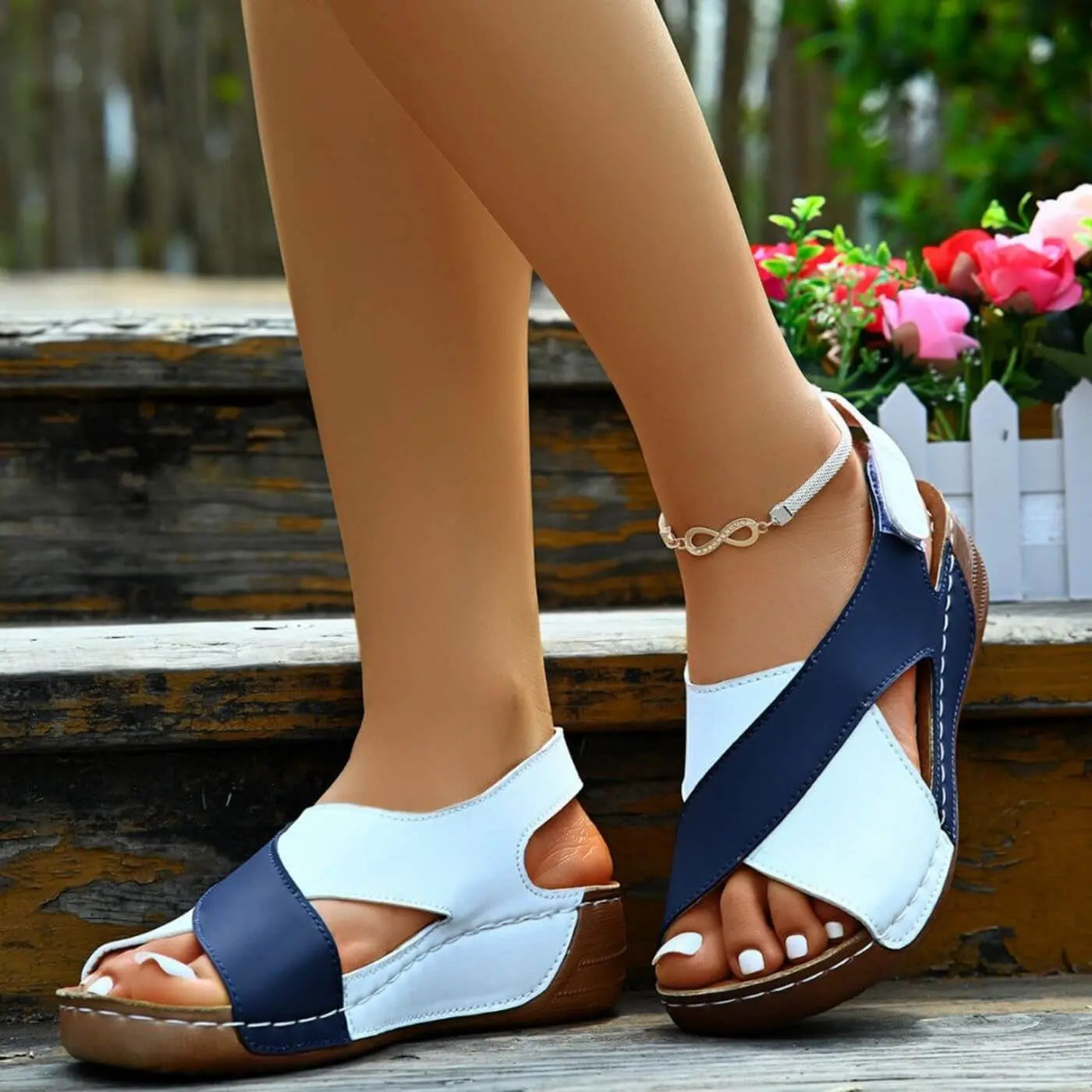Blue/White / 43