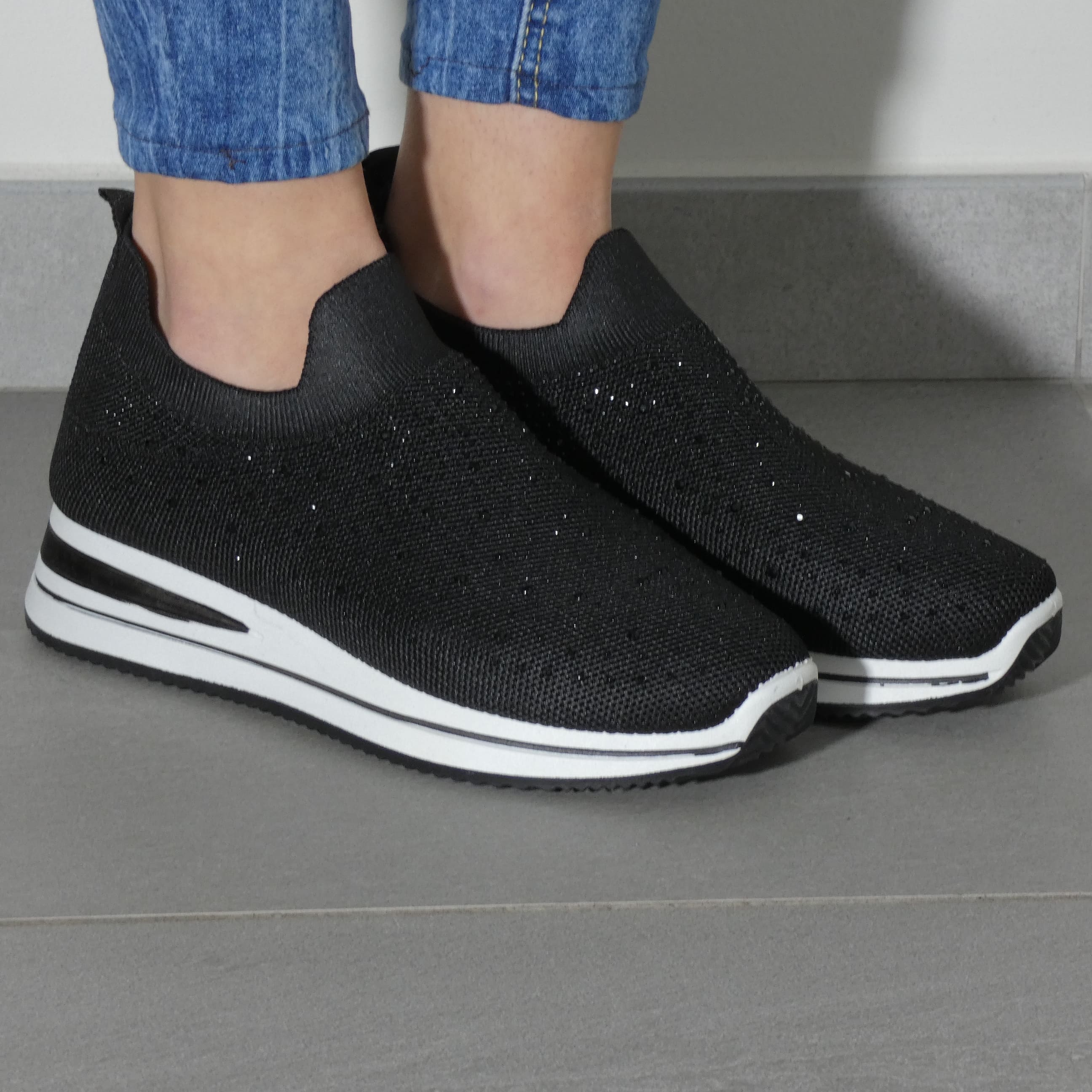 Black / 41