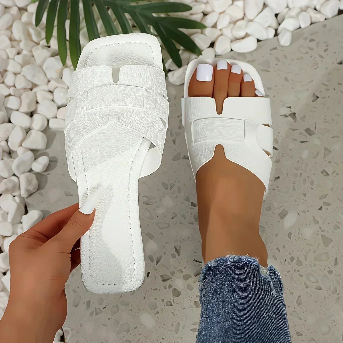 White / 12