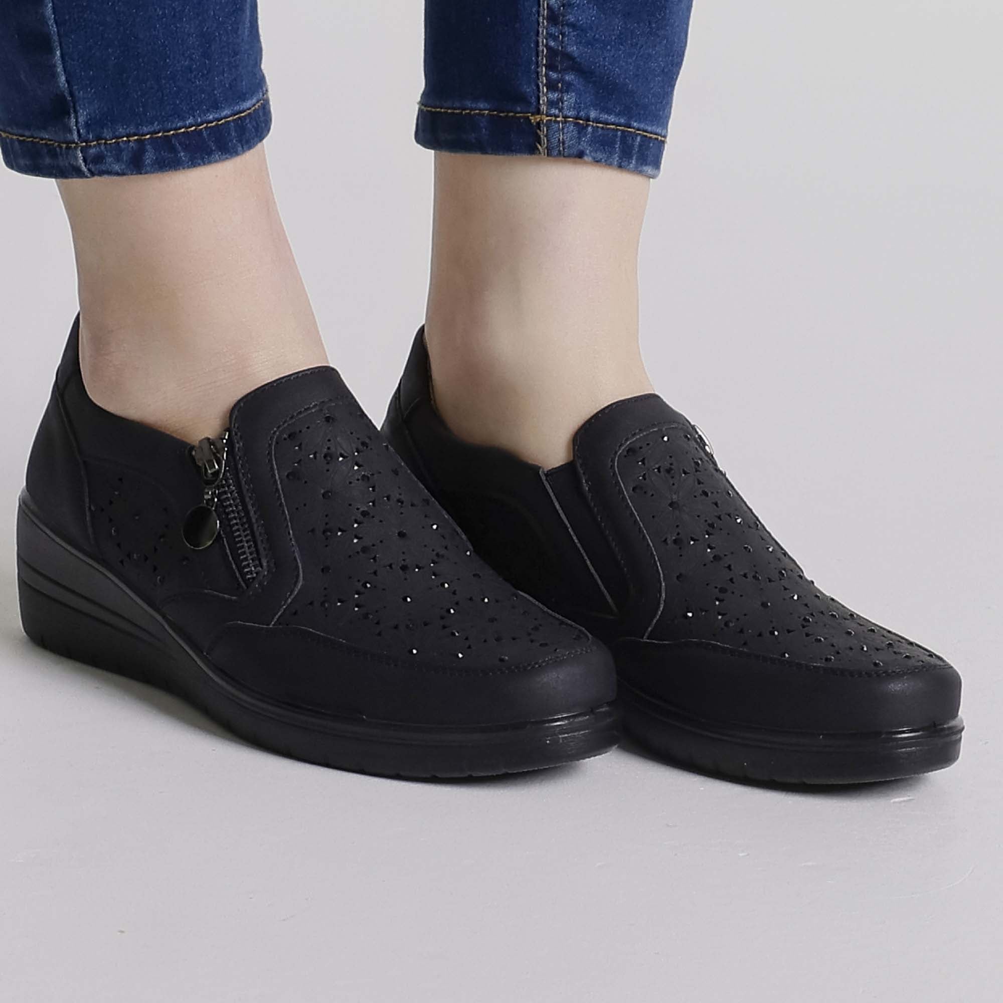 Black / 41