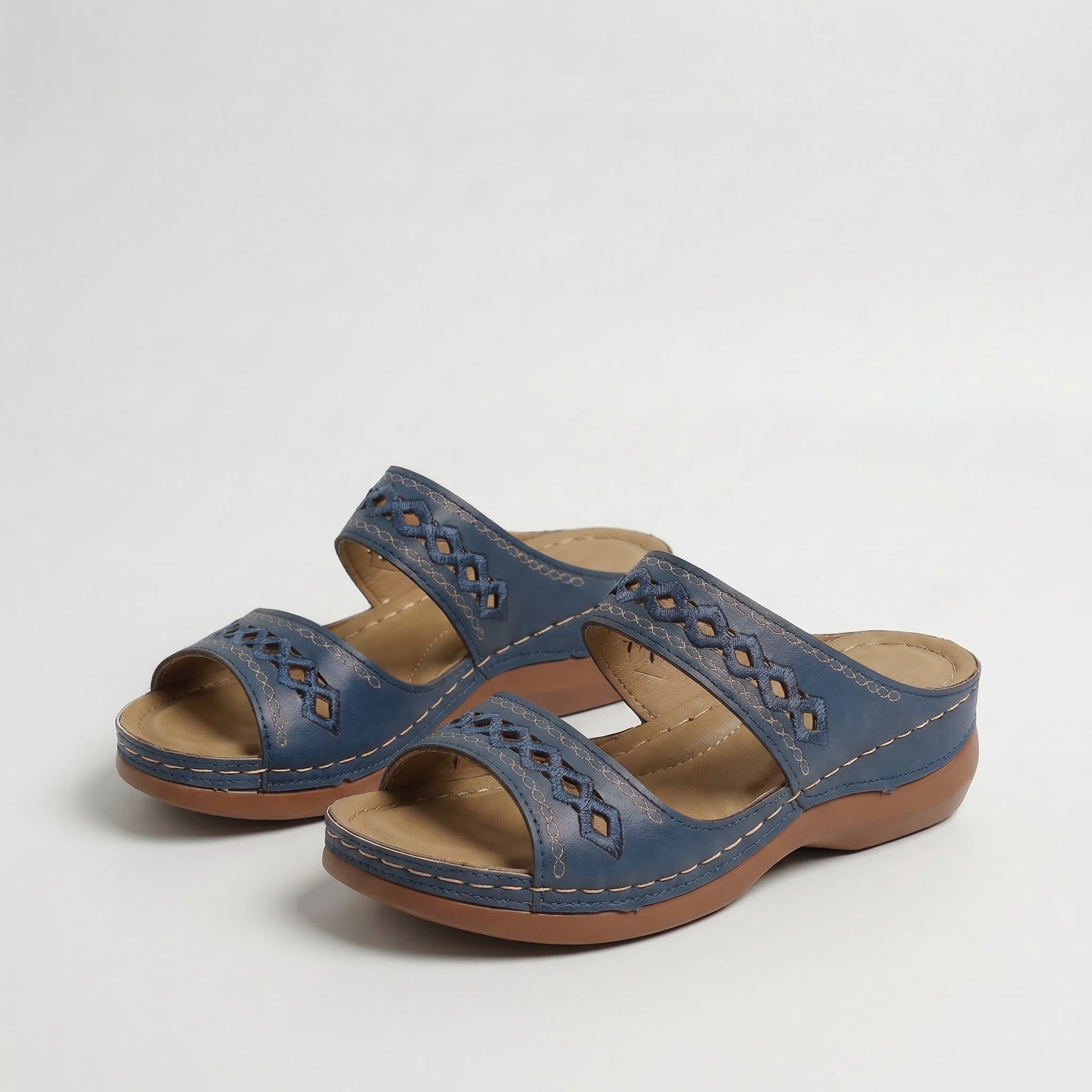 Dark Blue / 44