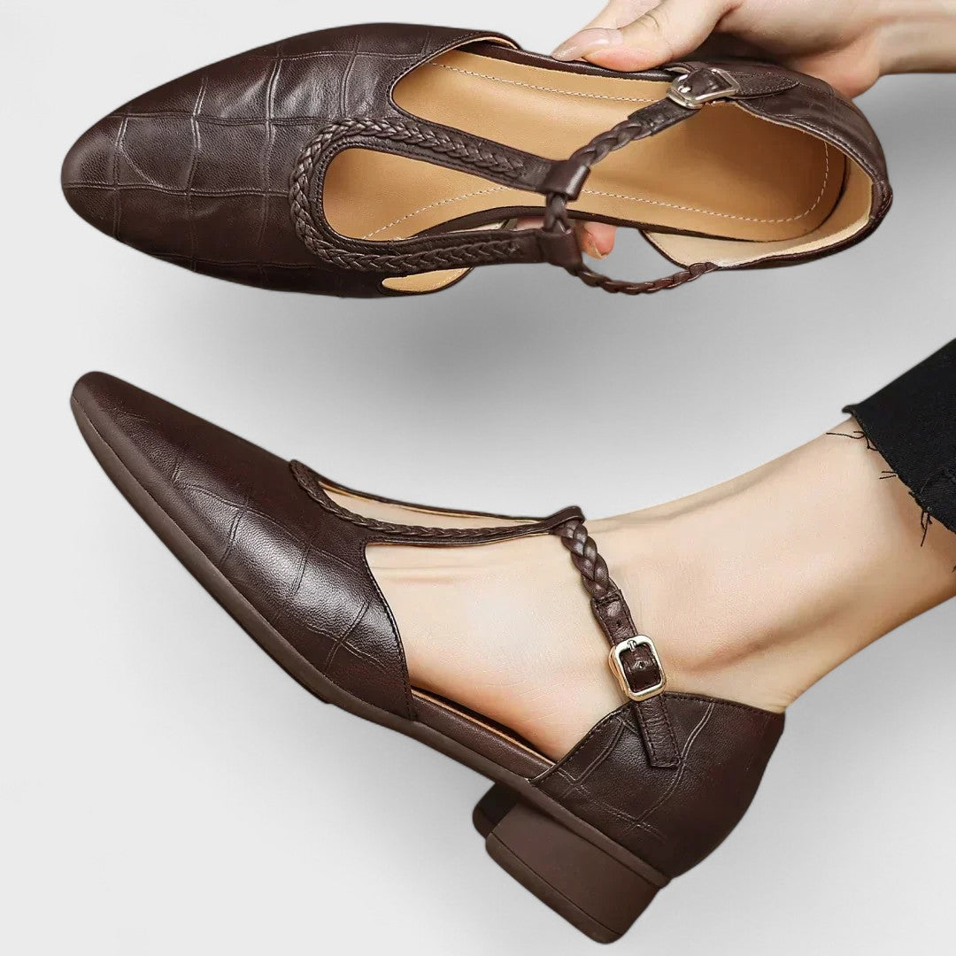 Brown / 11.5